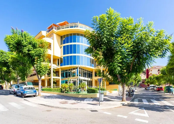 Edificio Soler * フエンヒロラ